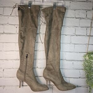 VINCE CAMUTO ASHLINA OVER THE KNEE SUEDE BOOTS TAUPE WOMENS SIZE 9 EUC